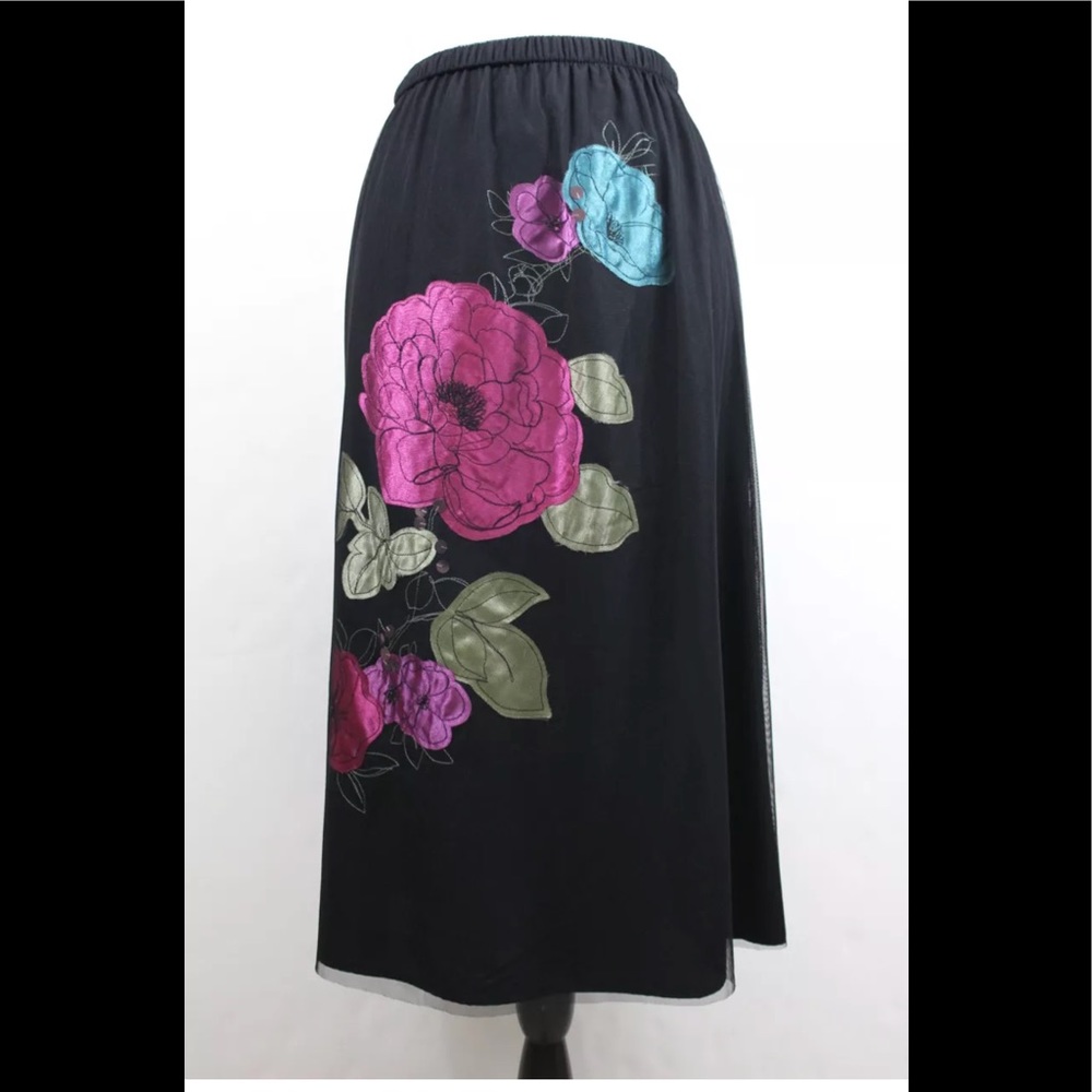 SUSAN BRISTOL Black Skirt Flowers Sequins